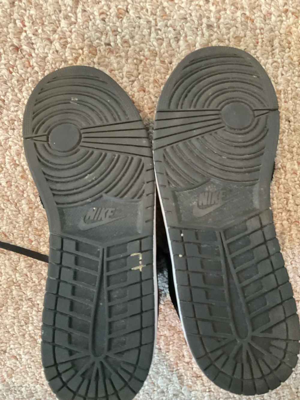 2020 Air Jordan 1 Mid SE 'South Beach' in size Men’s 13
